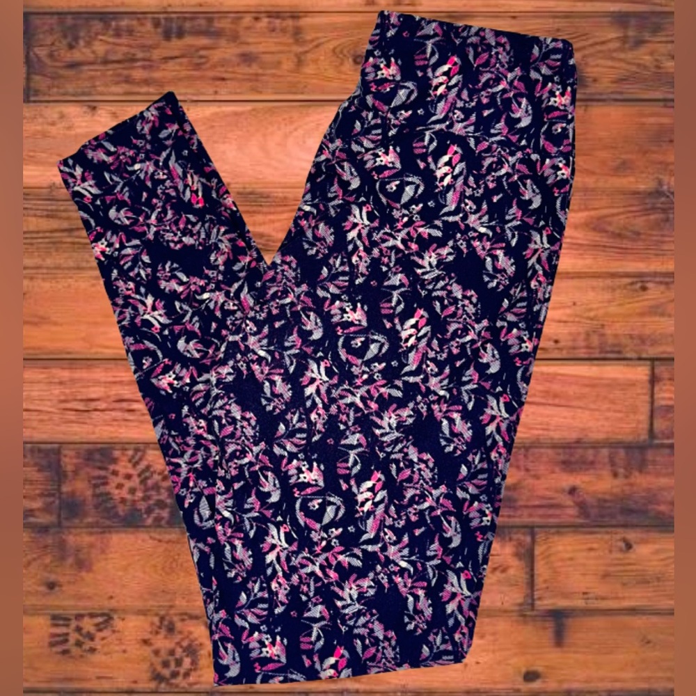 3/$30 LulaRoe Leggings OS